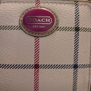 Coach Peyton  Tattersall Zipper Wallet